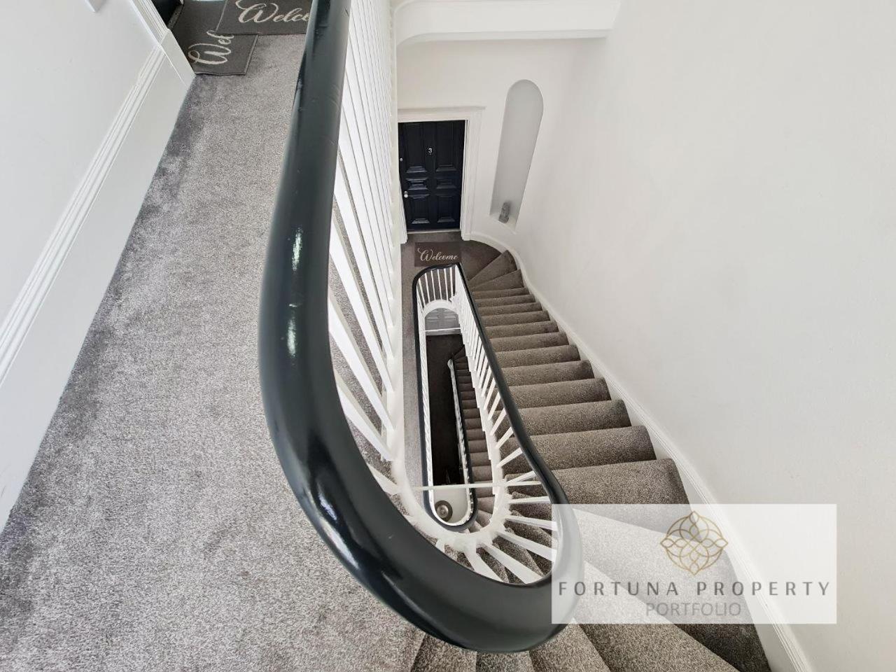 Margaret'S Loft By Fortuna Property Cheltenham Luaran gambar